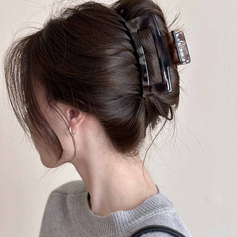 Retro Tortoiseshell Hairpin Hair Accessory - A Beautiful Headpiece Suitable for Ladies to Wear Daily Or for Party Occasions - an Ideal Gift for Special Occasions
